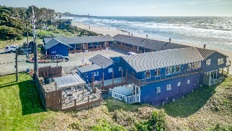Moolack Shores Inn - Exterior