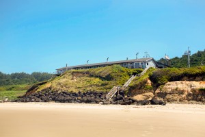 Moolack Shores Inn - Beach Access From Moolack Shores Inn
